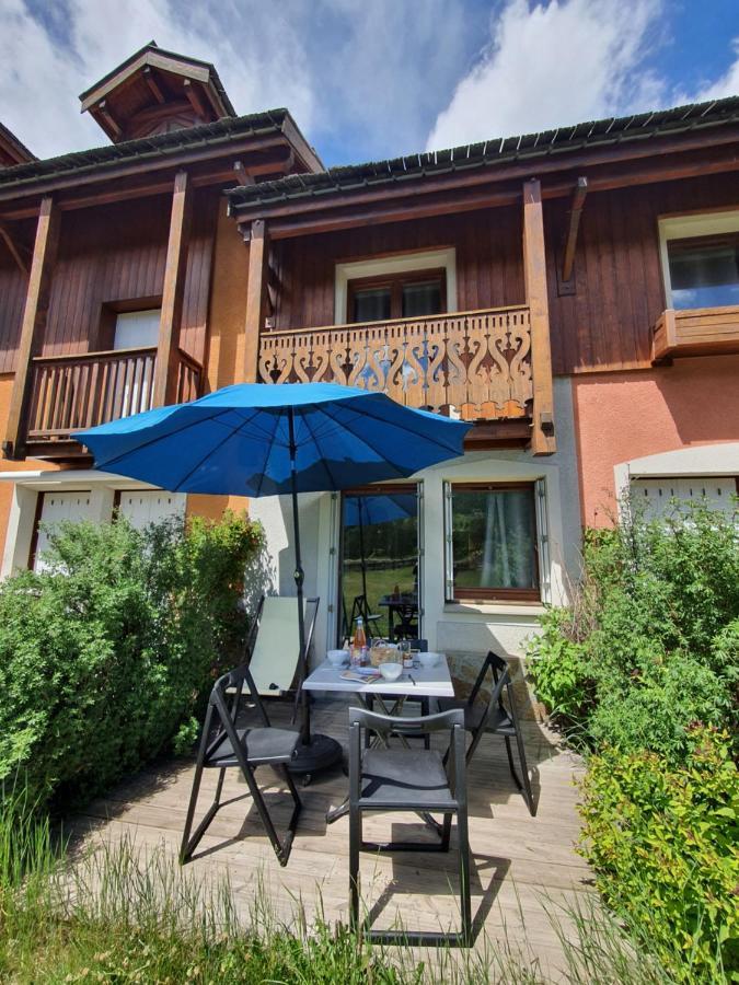 Les Chalets Du Jardin Alpin La Salle-les-Alpes Exterior foto